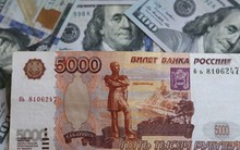Thủ tướng Nga tuyên bố sẽ bán ngoại tệ để hỗ trợ đồng ruble