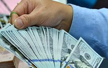 Cú sốc và cảnh báo cuối năm cho kẻ ‘chơi’ USD