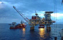 Sản lượng khai thác dầu thô năm 2016 dự kiến giảm gần 9%