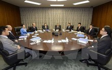 Nhật trước sức ép phải tung thêm các biện pháp hỗ trợ kinh tế