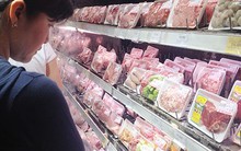 Hàng tết rục rịch tăng giá