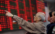 Chứng khoán Trung Quốc lao dốc mạnh nhất kể từ 2008