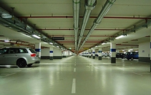 Mua, bán chỗ để ô tô chung cư phải tuân thủ Luật Đất đai