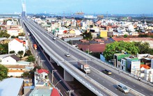 Chi trả nợ và lãi vay đang lấn át các khoản chi tiêu khác