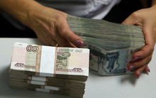 Điện Kremlin thừa nhận không còn khả năng nâng đỡ đồng ruble