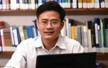 Cần lộ trình định giá lại tiền VND!