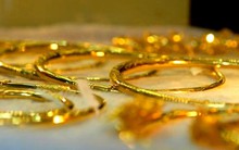 Giá vàng miếng giảm mạnh, chênh lệch với giá thế giới ngày càng tăng