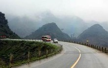 Xây dựng đường Hồ Chí Minh đoạn Cam Lộ - La Sơn