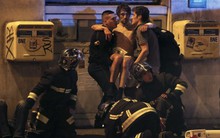 Những hình ảnh kinh hoàng từ đêm khủng bố ở Paris