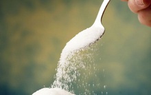 Cẩn trọng cấp hạn ngạch nhập 50.000 tấn đường từ Lào