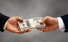 Sợ “rút dây động rừng” sao chống được tham nhũng?