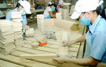 Ưu ái hơn với tín dụng khu vực tư nhân?