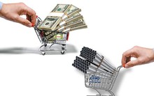 Doanh nghiệp sản xuất nhựa: Tự bán hoặc bị mua