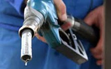 [Hàng hóa nổi bật ngày 27/02]: Thêm lý do để xăng dầu sẽ lên mức kỷ lục