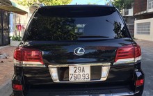 Gắn biển xanh cho Lexus cá nhân để... tiện công tác?