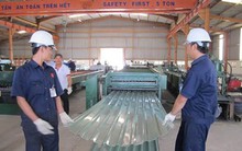 Tôn màu giá rẻ Trung Quốc ồ ạt vào Việt Nam