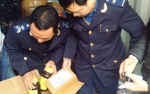 Tạm giữ container chứa hơn 10 tấn hàng lậu nhập từ Mỹ