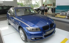 Bóc mẽ gian lận nhập ô tô đắt tiền