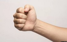 Siết hoạt động môi giới BĐS cũng giống như chuyện mặc thêm áo