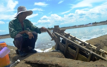 Mặn chát đời diêm dân