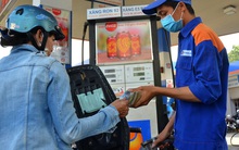 Xăng giảm 610 đồng/lít từ 15h chiều nay