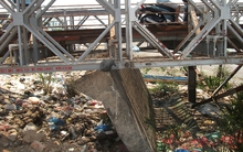 Phát hoảng với những cây cầu xuống cấp trầm trọng tại TPHCM