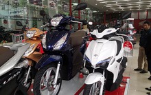 Thị trường xe máy tết: Sốt ảo, ế thật!