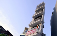 Cận cảnh những căn nhà kỳ dị chỉ có ở Hà Nội