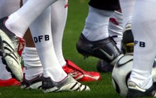 Cuộc chiến Adidas-Nike tại Euro 2016: Bất phân thắng bại!