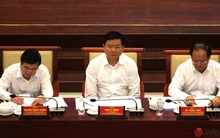 Bí thư Đinh La Thăng: Doanh nghiệp hãy nói thẳng, không ai trù dập được cả!