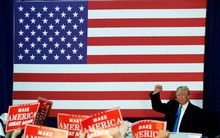 Chặng nước rút, ông Trump chạy tranh cử xuyên đêm