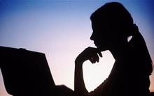 Nữ môi giới chứng khoán trẻ kể chuyện nghề và những góc khuất