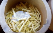 TPHCM: Phát hiện 4 mẫu măng chứa chất nhuộm gây ung thư