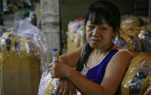 Chợ Lớn tạm ngưng hoạt động 1 năm, các tiểu thương cuối cùng buồn bã dọn hàng