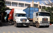 Xe đầu kéo, sơmi rơmooc chủ yếu nhập từ Trung Quốc