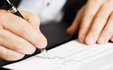 Chọn người tài hay gài người nhà?