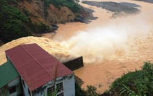 Phát triển thủy điện ồ ạt gây ra nhiều hệ lụy