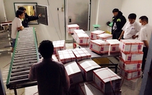 Lại phát hiện hàng trăm kg tôm tạp chất tại Cty Quốc Ái