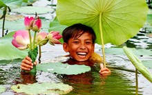 Khát vọng 2035, nghĩ về vị Bộ trưởng "tự lấy đá ghè chân mình”