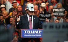 "Chạy trốn" khỏi Donald Trump