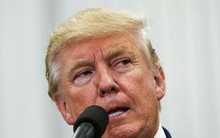 Bà Clinton có nhiều hơn tới 2,5 triệu phiếu, 12 đại cử tri tuyên bố quay lưng với ông Trump