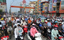 Nên bắt đầu lộ trình cấm xe máy