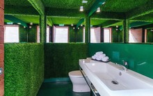 Đột nhập bên trong khách sạn triệu đô của Cristiano Ronaldo