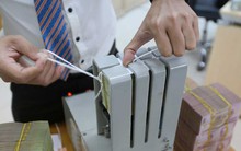 Ngân hàng Nhà nước hút mạnh tiền về