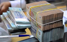 Lãi suất duy trì xu hướng giảm, NHNN tăng hút tiền khỏi hệ thống