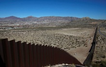 Xây tường biên giới 21,6 tỉ USD, ông Trump chỉ có… 20 triệu USD