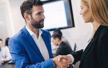 Liệu bạn đã hành động đúng nơi công sở? Hãy kiểm tra 11 dấu hiệu sau