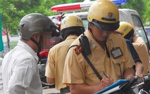 Tranh cãi về tăng gấp đôi mức xử phạt giao thông