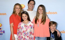 Hiểu rõ mặt lợi - hại của công nghệ, tỷ phú Mark Cuban rất nghiêm khắc với con khi chúng sử dụng các thiết bị này