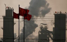 Bắc Kinh cảnh báo quan hệ Trung - Mỹ sẽ tồi tệ vì... thép